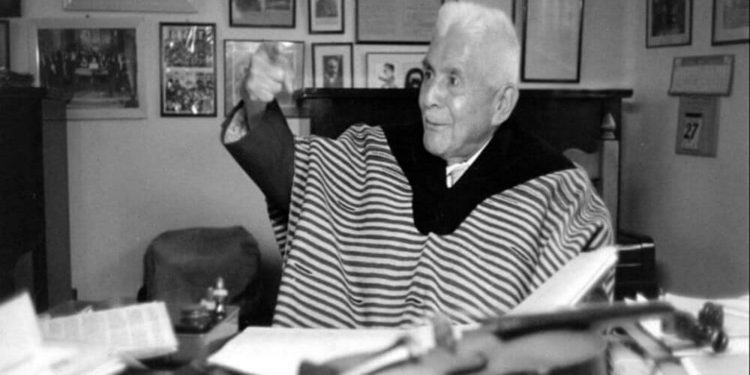 Julián Carrillo, creador del Sonido 13, de los compositores mexicanos más reconocidos a nivel internacional