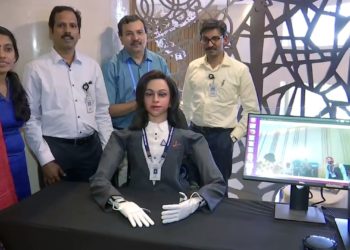Vyommitra, el robot humanoide de la Agencia India de Investigación Espacial