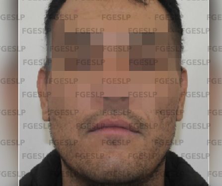 Dan 50 años de prisión a hombre que secuestró y robó auto a una mujer en SLP