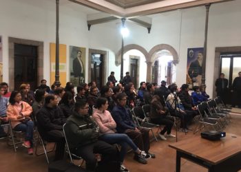 Conferencias en torno a la obra de Julián Carrillo