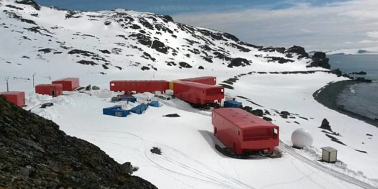 Brasil inaugura en la Antártida base de investigación científica