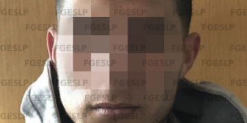 Detienen a sujeto que conducía vehículo robado