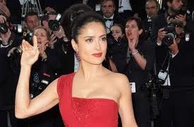 Salma Hayek será una de las presentadoras de los Globos de Oro 2020