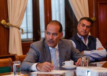 Ocho gobernadores se niegan al Insabi