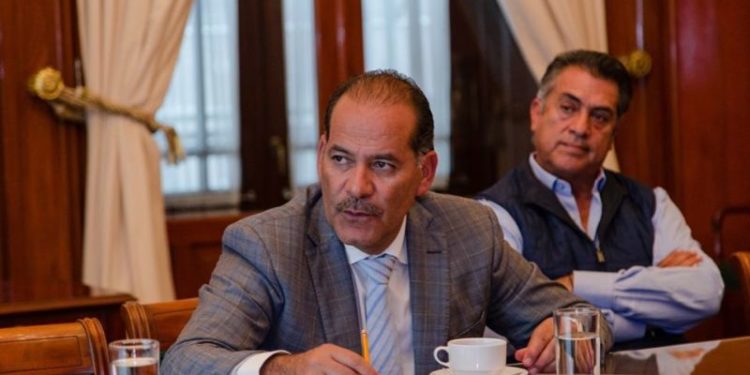 Ocho gobernadores se niegan al Insabi