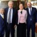 AMLO ofrece ayuda a compositores para defender sus derechos
