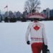 Foto de un mariachi caminando entre la nieve se hace viral