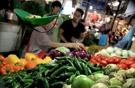 Suben precios en alimentos por bajas temperaturas