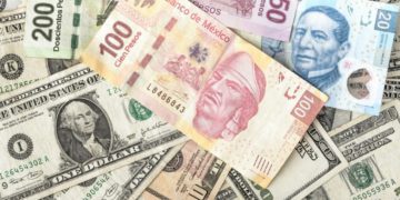 El dólar en 18.76 pesos