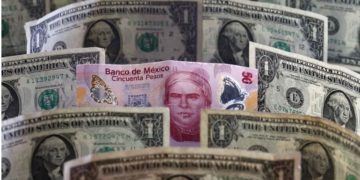 El dólar se cotiza este en un  19.07