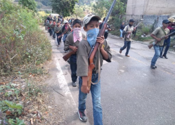 Niños toman las armas en Guerrero ‘para defender a sus hermanitos’ del crimen