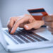 Acciones a partir de 20 pesos de compañías como Amazon, Facebook, Apple