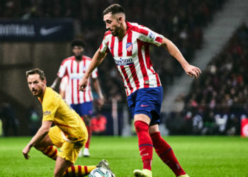 Héctor Herrera, convocado para enfrentar al Barcelona