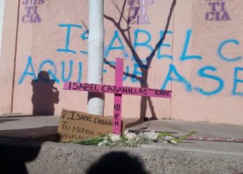 Protesta en Juárez tras el feminicidio de Isabel Cabanillas, artista y activista