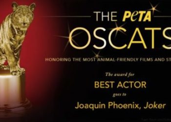 Joaquin Phoenix recibió un Oscat en reconocimiento por su labor en favor de los derechos de los animales