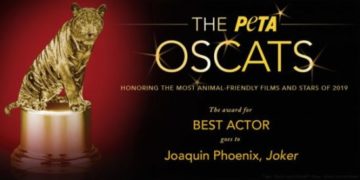 Joaquin Phoenix recibió un Oscat en reconocimiento por su labor en favor de los derechos de los animales