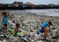 Malasia devuelve más de 3.700 toneladas de desechos a países desarrollados