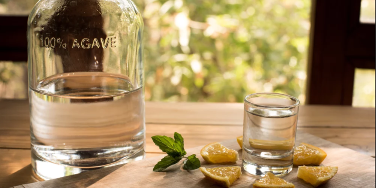Para todo mal, mezcal, para todo bien también, algunos beneficios de esta bebida