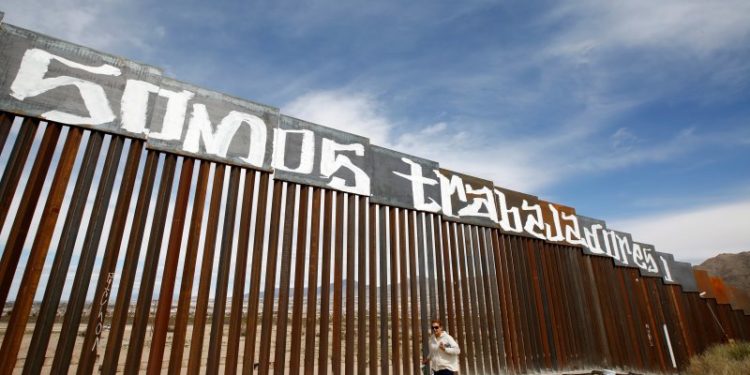 Trump desviará $7,200 mdd del Pentágono para la construcción del muro