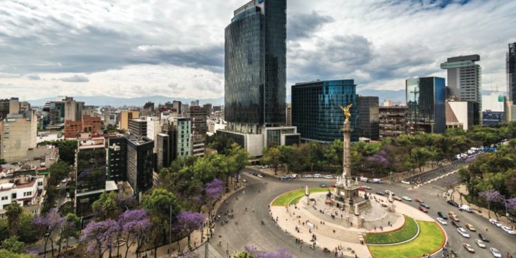 México sale del top 10 de los mercados más atractivos para invertir: encuesta PwC
