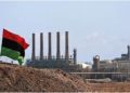 Petróleo cae; inversionistas sin preocupación por crisis  en Libia