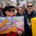 Joaquin Phoenix y Martin Sheen, fueron arrestados por protestar contra el cambio climático