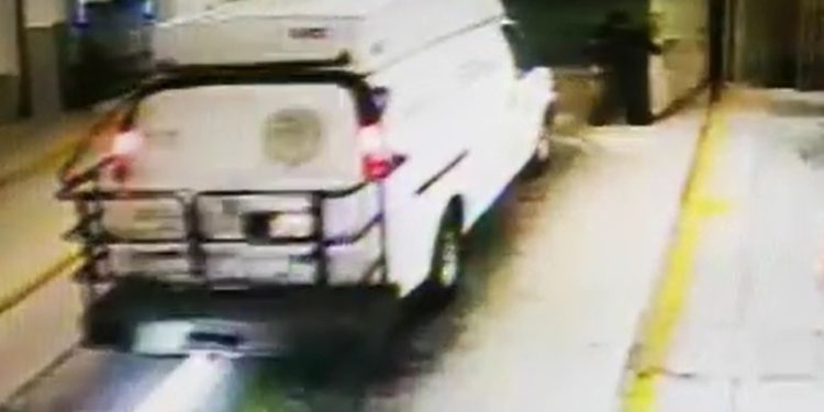 Internos que se fugaron de reclusorio Sur ofrecieron 200 mil pesos a reo en camioneta