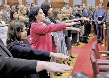 Rinden protesta 13 nuevas Magistradas del SCJN