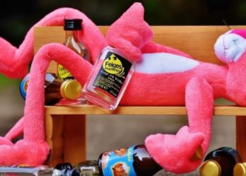 “Volverla a conectar” El popular remedio para la resaca podría ser fatal
