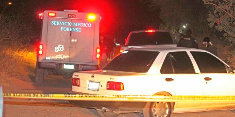 Comando acribilla a seis personas en San Francisco del Rincón