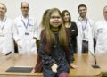 Realizan triple trasplante a  niña