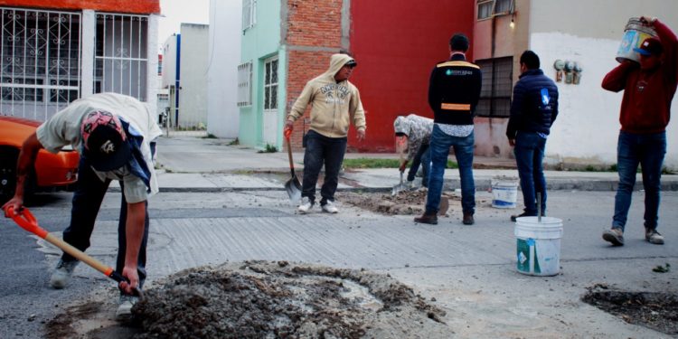 Repone INTERAPAS infraestructura sanitaria en colonia Valle Dorado