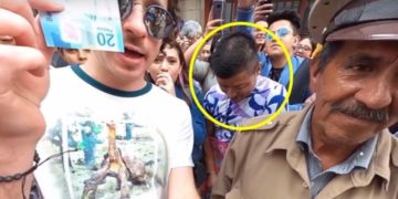 Captan a sujeto grabando por debajo de la falda de adolescente en video de Luisito Comunica