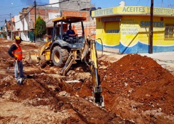 Interapas y Obras Públicas trabajan en obras de zona oriente