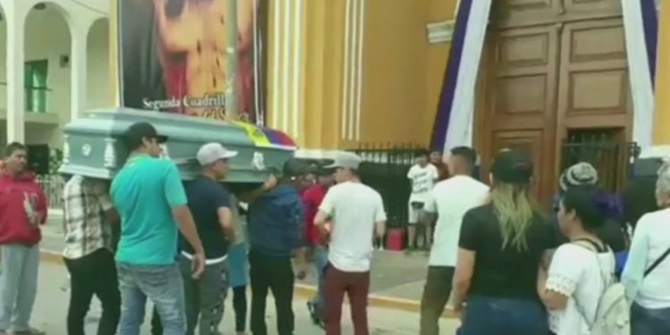 Sacerdote niega bendecir un difunto porque la familia no tenía dinero
