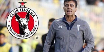Pese a siete partidos sin ganar, Quinteros asegura que ningún equipo supera futbolísticamente a Xolo