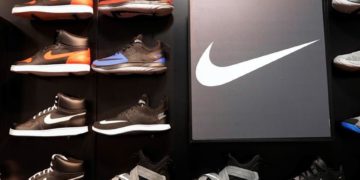 Axo saca la cartera de nuevo; va por negocio de Nike en Argentina, Uruguay y Chile