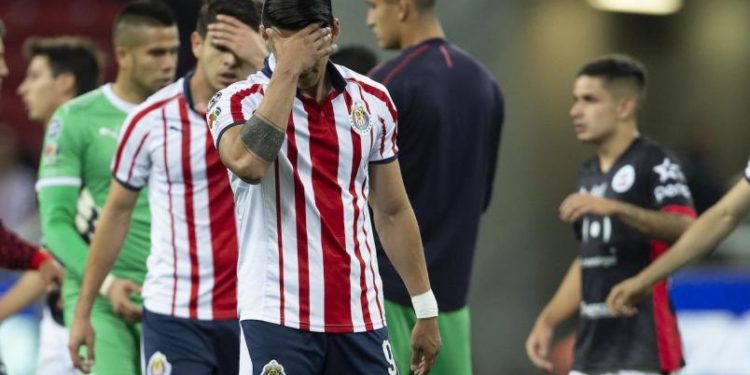 Chivas en crisis en la Liga MX