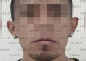 Detienen a policía por violencia familiar