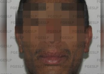 Hombre asalta y despoja de vehículo a taxista