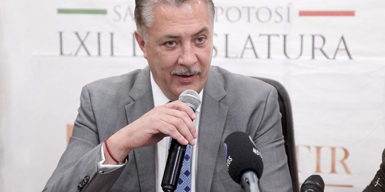 En la terna para elegir fiscal anticorrupción, el gobierno debe de tomar en cuenta a las mujeres