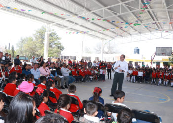 Entregó Xavier Nava, el tercer techado de escuela en Peñasco