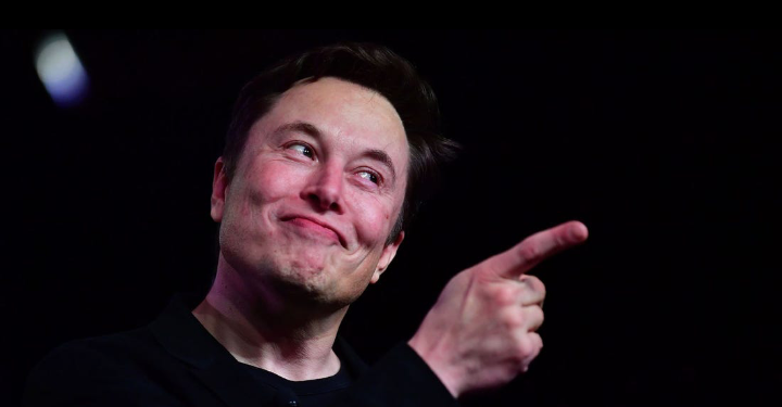 Elon Musk está reclutando talento en todo el mundo para unirse a Tesla y no es necesario tener título universitario