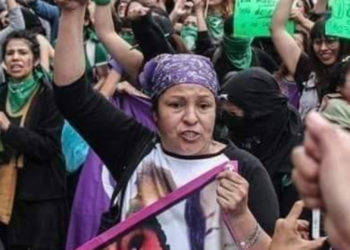 Tengo todo el derecho quemar, de romper: Yesenia Zamudio protesta por asesinato de su hija