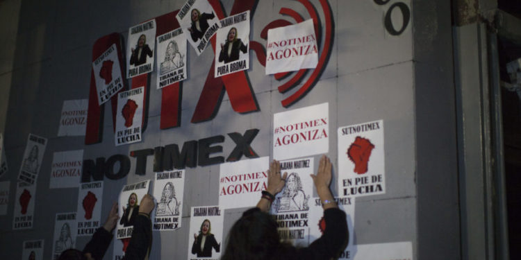 Sindicato de Notimex estalla huelga