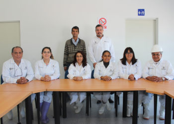 Certifica Servicio Nacional de Sanidad a veterinarios del rastro municipal