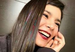 La nueva tendencia Glitter hair