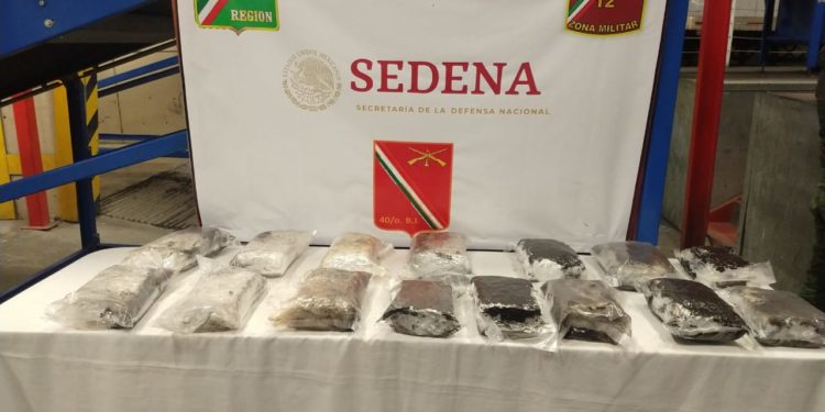 Personal militar aseguró más de 19 kilos de marihuana en Aeropuerto