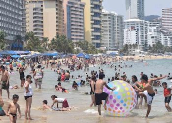 AMLO creará nuevos ‘puentes’ vacacionales para reponer los que quiere eliminar