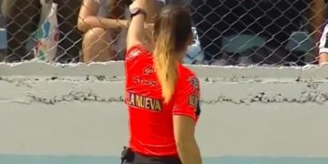 Árbitra expulsa a  aficionado por insultar a las jugadoras